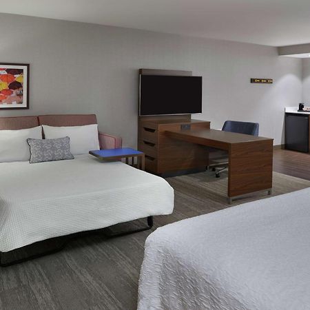 Hampton Inn & Suites Montreal-Dorval Exterior foto