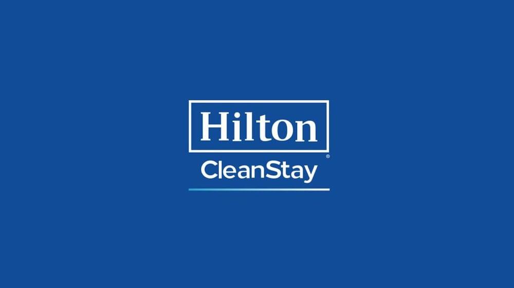 Hampton Inn & Suites Montreal-Dorval Exterior foto