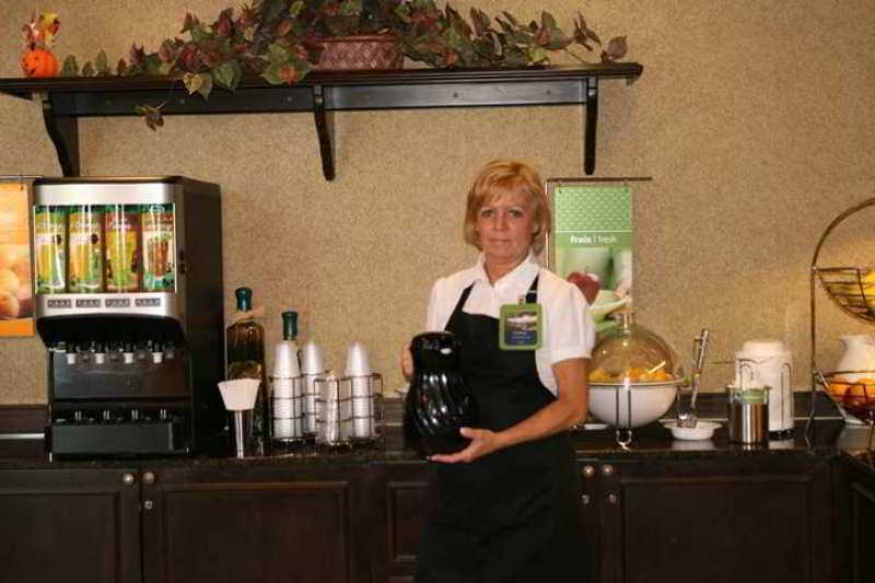 Hampton Inn & Suites Montreal-Dorval Restaurant foto